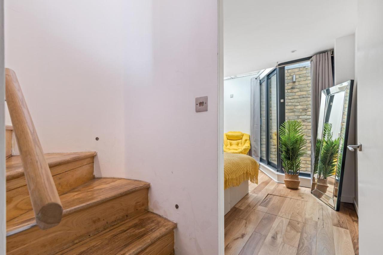 Trafalgar Square Arty Apartment Лондон Екстериор снимка